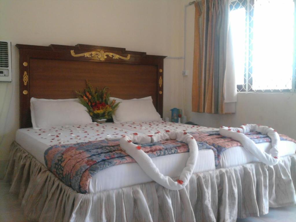 Hotel Maa Kamakhya Пури Экстерьер фото